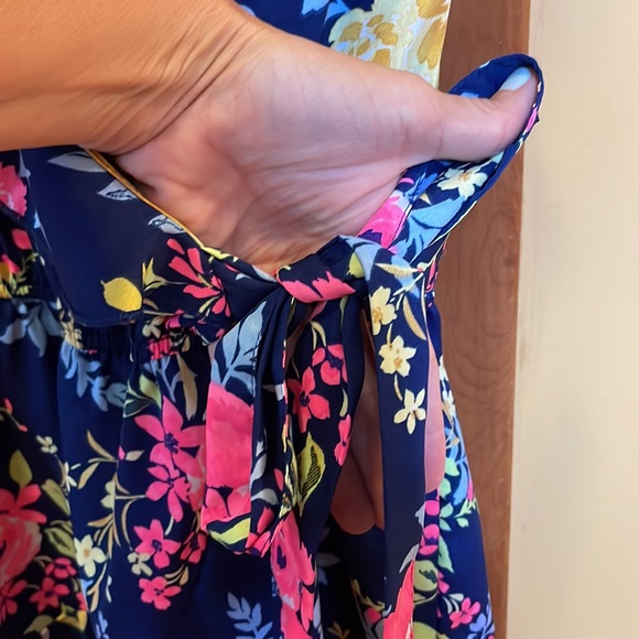 Kids adorable flowered romper - Picture 5 of 6